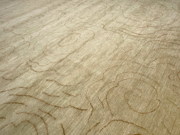 Cloudy Outlines - Beige