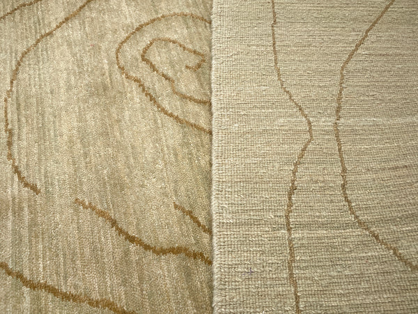 Cloudy Outlines - Beige