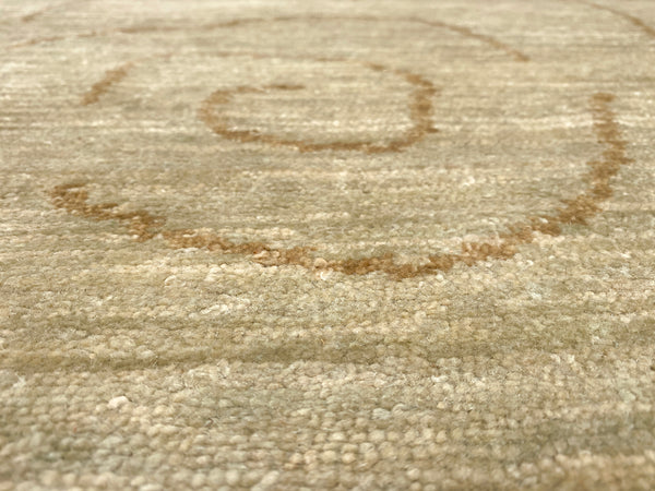 Cloudy Outlines - Beige